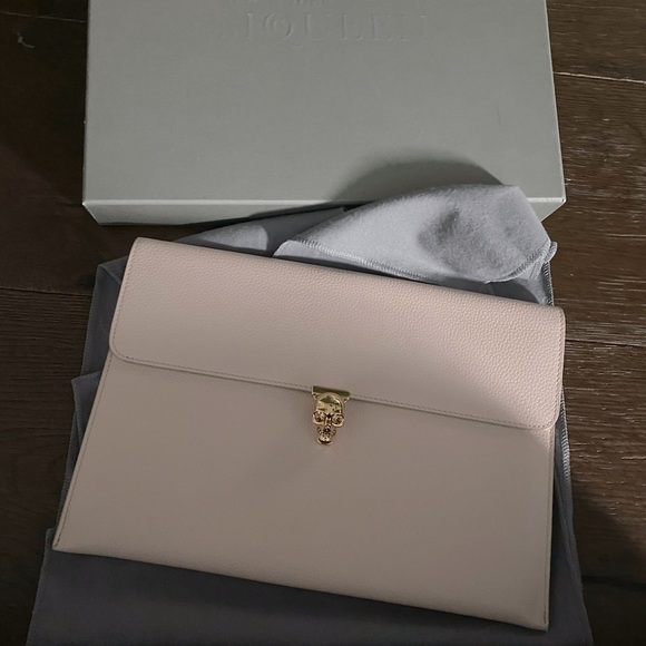 Alexander McQueen Handbags - Alexander McQueen Leather Clutch